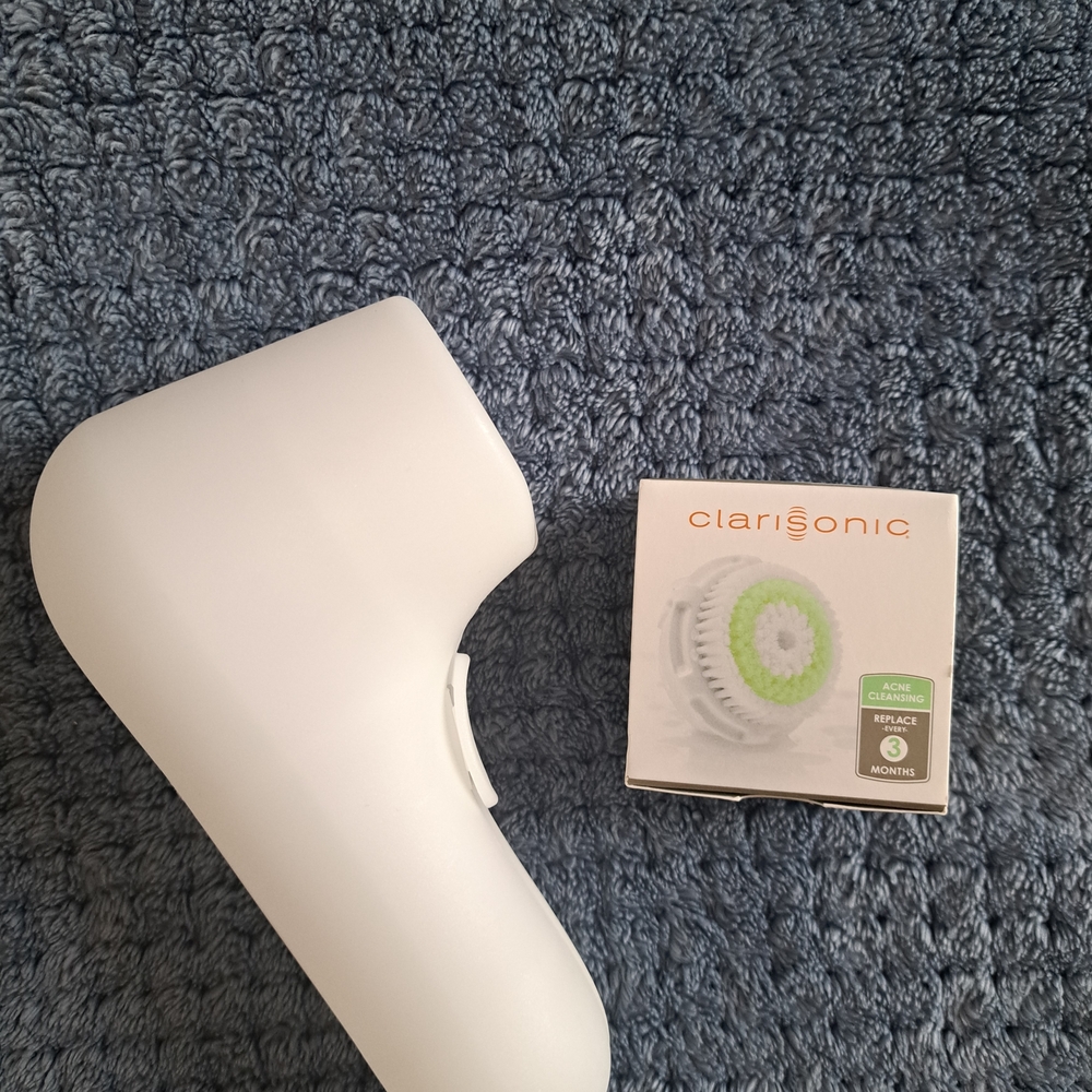 Clarisonic White Facial Cleansing Brush